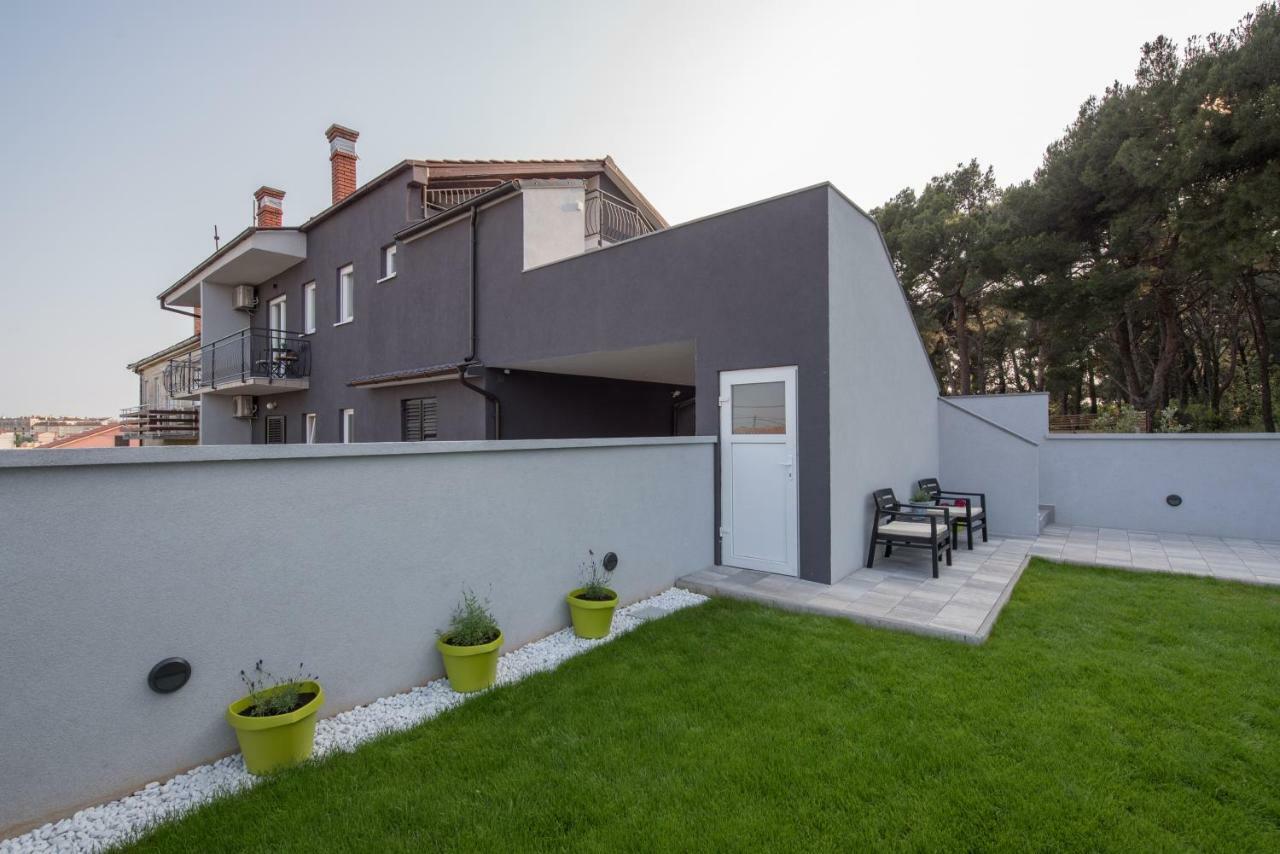 Art Design Apartments Pula Exterior photo