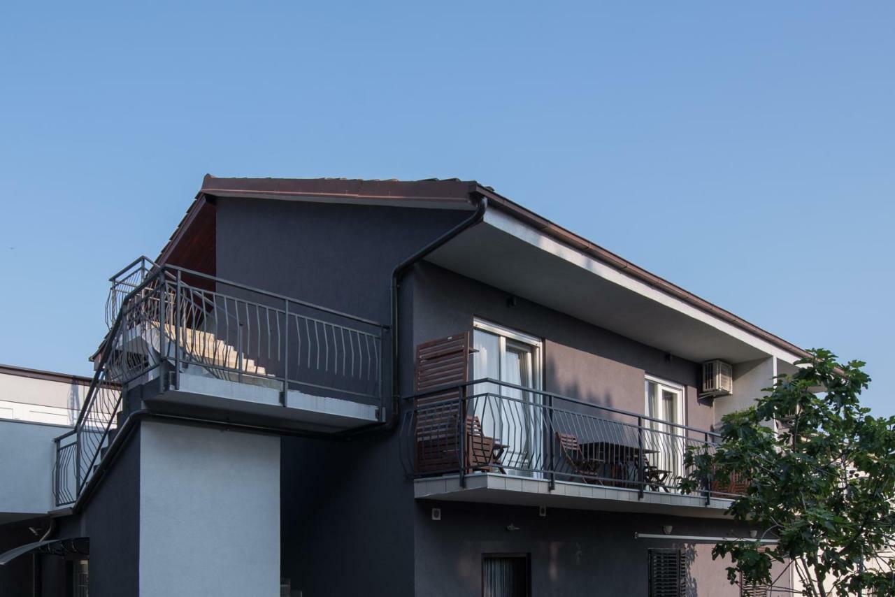 Art Design Apartments Pula Exterior photo